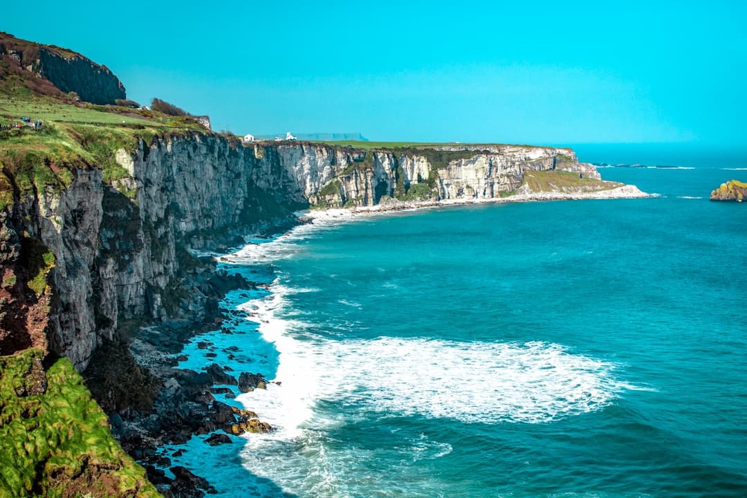 Ireland's Coastal Tourism Corridor Reshapes Atlantic Travel Routes